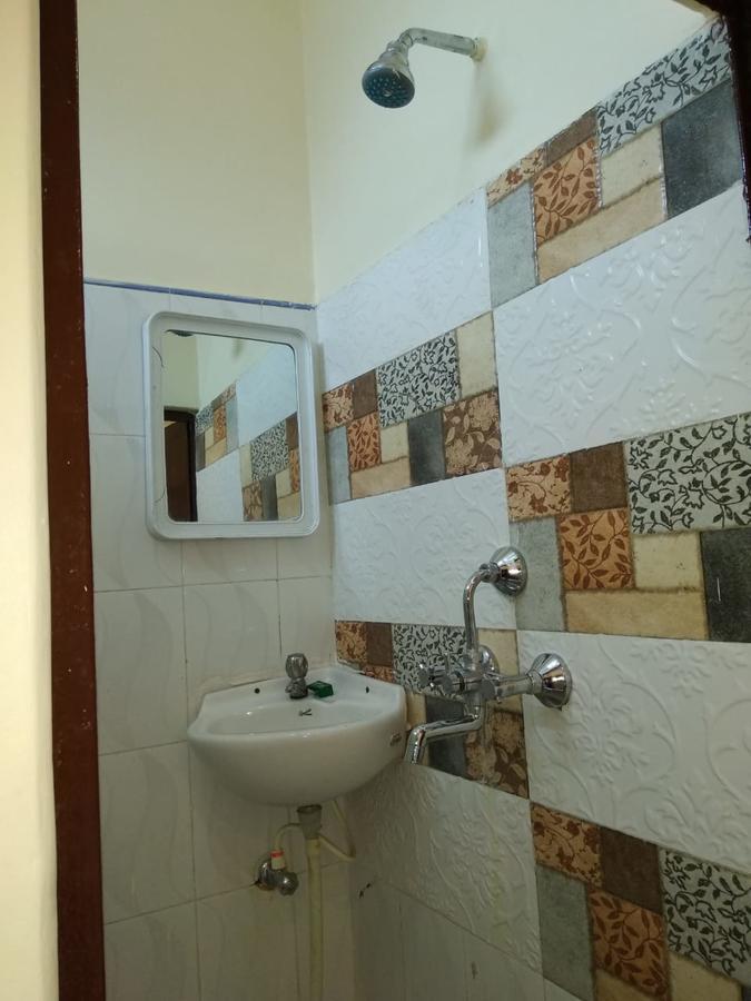 ורנאסי Ajay Guest House מראה חיצוני תמונה